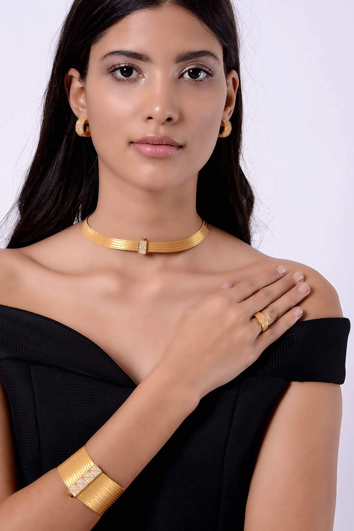Elegant  15 Bilezik 5 Gerdanlık Hasır Set